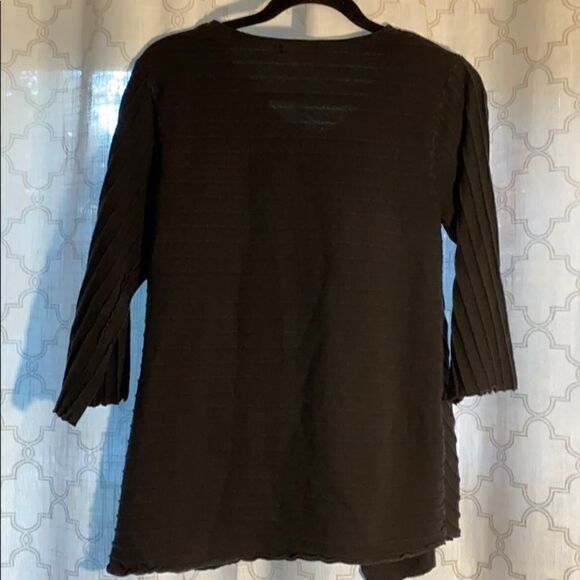 Orvis ribbed black top with cool details - Picture 6 of 8